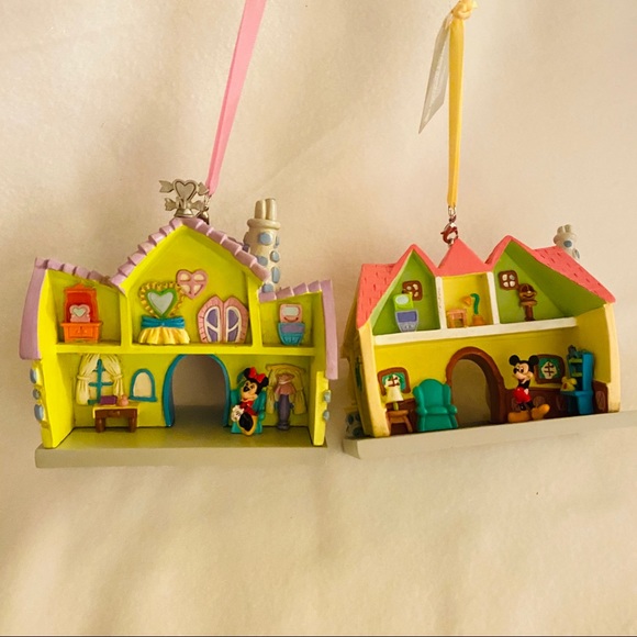 ❤️Pair of Iconic Mickey Minnie Mouse Toon Town Houses Ornaments Disneyland💛 - Picture 6 of 9